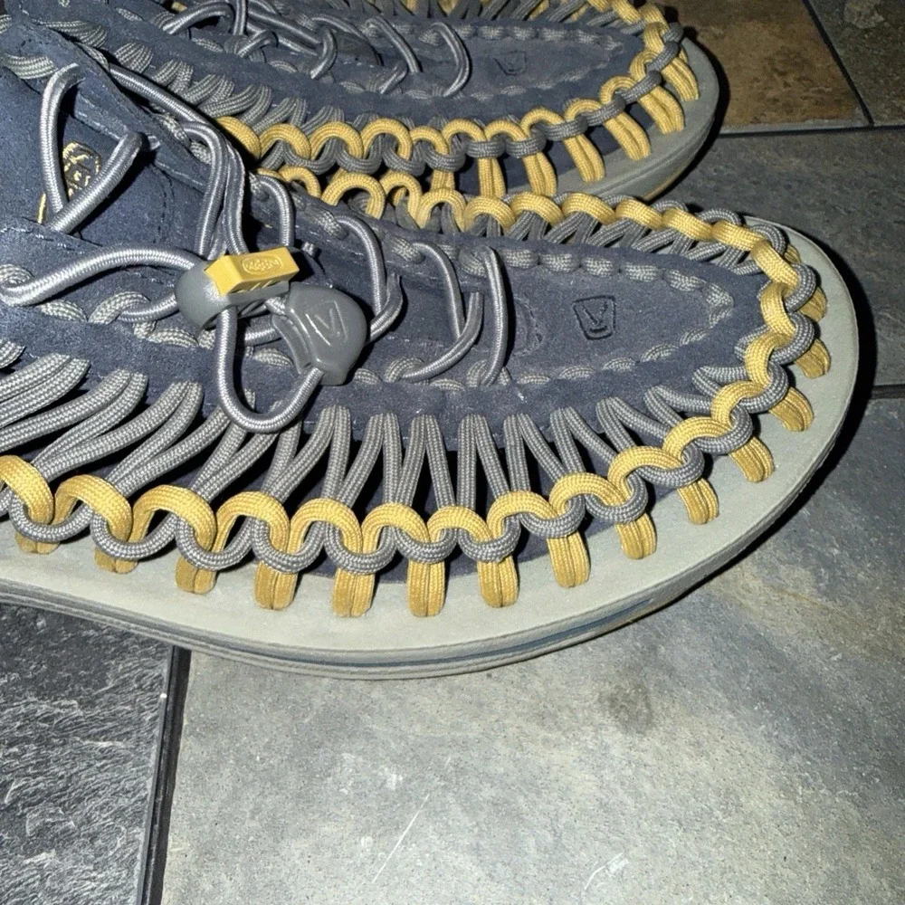 Keen Uneek Evo Shoes Men's 8.5  Blue Yellow Woven Slip On Sandals Outdoor Water